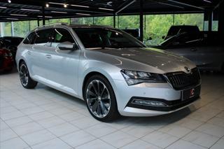 Škoda Superb TDi DSG 4x4 Style ACC/NezTop/DPH kombi