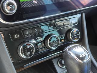 Škoda Superb 2,0 TDI 140kW DSG Scout 4x4 CZ kombi - Foto 30