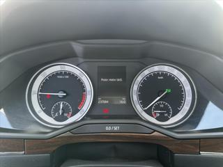 Škoda Superb 2,0 TDI 140kW DSG Scout 4x4 CZ kombi - Foto 24
