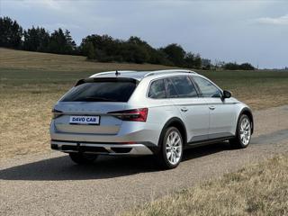 Škoda Superb 2,0 TDI 140kW DSG Scout 4x4 CZ kombi - Foto 23