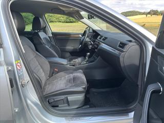 Škoda Superb 2,0 TDI 140kW DSG Scout 4x4 CZ kombi - Foto 5