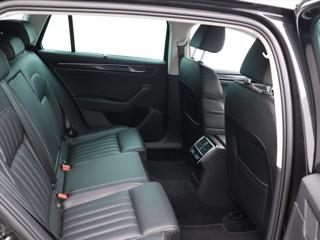 Škoda Superb 2,0 TDI 140kW 4x4 DSG L&K DPH kombi - Foto 16