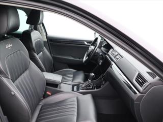 Škoda Superb 2,0 TDI 140kW 4x4 DSG L&K DPH kombi - Foto 15