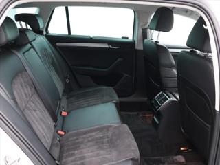 Škoda Superb 2.0 TDI DSG CZ Style Plus Kůže kombi - Foto 13