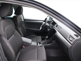 Škoda Superb 2,0 TDI DSG Style kombi - Foto 12