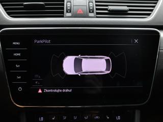 Škoda Superb 2,0 TDI DSG Style kombi - Foto 25