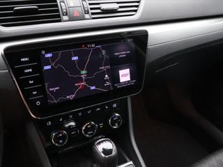 Škoda Superb 2,0 TDI DSG Style kombi - Foto 23