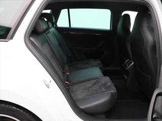 Škoda Superb 2.0 TSI 206kW DSG Sportline kombi - Foto 14