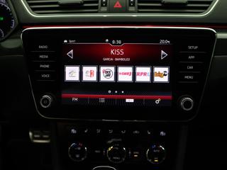 Škoda Superb 2.0 TSI 206kW DSG Sportline kombi - Foto 18
