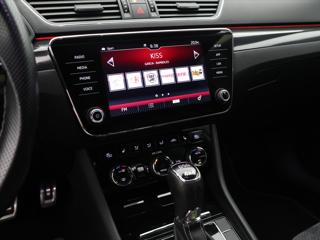 Škoda Superb 2.0 TSI 206kW DSG Sportline kombi - Foto 17