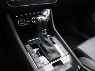 Škoda Superb 2,0 TDI 140kW DSG 4x4 L&K DPH kombi - Foto 20