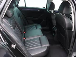 Škoda Superb 2,0 TDI 140kW DSG 4x4 L&K DPH kombi - Foto 7