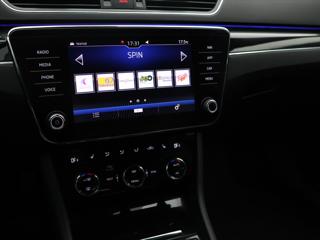 Škoda Superb 2,0 TDI 140kW DSG 4x4 L&K DPH kombi - Foto 32