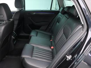 Škoda Superb 2,0 TDI 140kW DSG 4x4 L&K DPH kombi - Foto 29