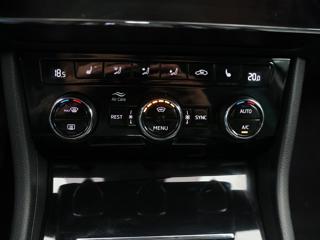 Škoda Superb 2,0 TDI 140kW DSG 4x4 L&K DPH kombi - Foto 19