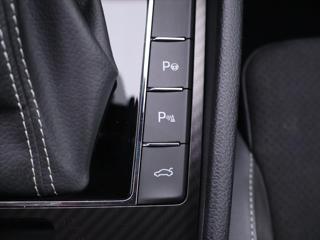 Škoda Superb 2,0 TDI 147kW Sportline DSG DPH kombi - Foto 22