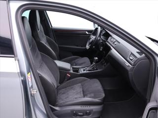 Škoda Superb 2,0 TDI 147kW Sportline DSG DPH kombi - Foto 11