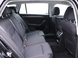 Škoda Superb 2,0 TDI DSG 4x4 CZ Style DPH kombi - Foto 19