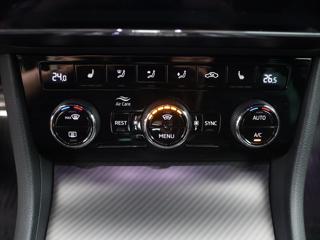 Škoda Superb 2,0 TDI 140kW Sportline 4x4 kombi - Foto 20