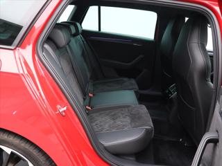 Škoda Superb 2,0 TDI 140kW Sportline 4x4 kombi - Foto 13
