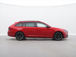 Škoda Superb 2,0 TDI 140kW Sportline 4x4 kombi - Foto 8