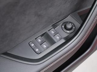Škoda Superb 2,0 TDI 140kW Sportline 4x4 kombi - Foto 15