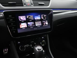 Škoda Superb 2,0 TDI 140kW DSG Sportline kombi - Foto 16