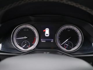Škoda Superb 2,0 TDI 140kW DSG Sportline kombi - Foto 15