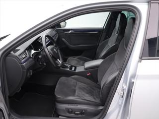 Škoda Superb 2,0 TDI 140kW DSG Sportline kombi - Foto 11