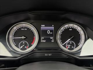 Škoda Superb 2,0 DSG L&K DPH NZ.TOP DCC TZ kombi - Foto 13