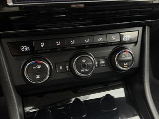 Škoda Superb 2,0 DSG L&K DPH NZ.TOP DCC TZ kombi - Foto 26