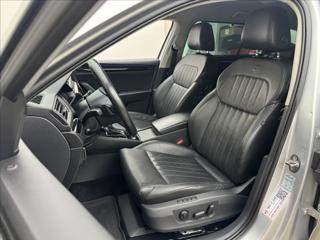 Škoda Superb 2,0 DSG L&K DPH NZ.TOP DCC TZ kombi - Foto 35