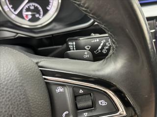 Škoda Superb 2,0 DSG L&K DPH NZ.TOP DCC TZ kombi - Foto 12