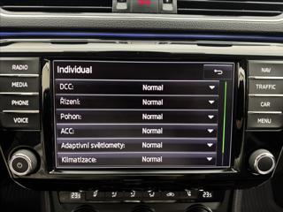 Škoda Superb 2,0 DSG L&K DPH NZ.TOP DCC TZ kombi - Foto 23