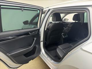 Škoda Superb 2,0 DSG L&K DPH NZ.TOP DCC TZ kombi - Foto 38