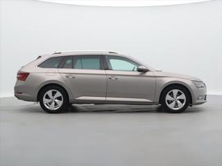 Škoda Superb 2,0 TDI 140kW 4x4 DSG Style CZ kombi - Foto 10