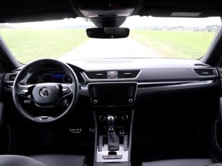 Škoda Superb 2,0 TDI DSG L&K DPH CZ kombi - Foto 13