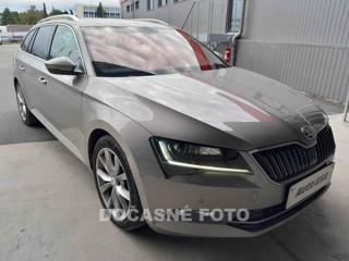 Škoda Superb 2.0 TDi, ČR kombi