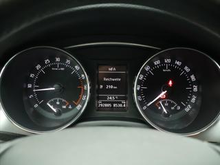 Škoda Superb 2,0 TDI 103kW Ambition Tažné kombi - Foto 14