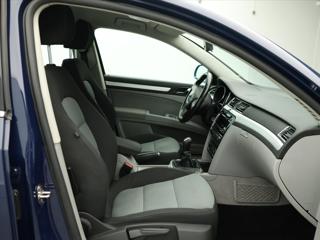 Škoda Superb 2,0 TDI 103kW Ambition Tažné kombi - Foto 11