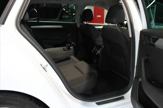 Škoda Superb TDi DSG Combi LED/DPH kombi - Foto 23