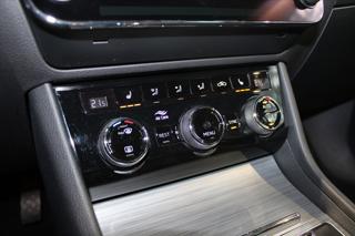 Škoda Superb TDi DSG Combi LED/DPH kombi - Foto 21