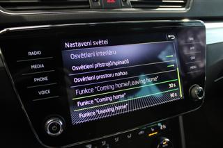 Škoda Superb TDi DSG Combi LED/DPH kombi - Foto 20