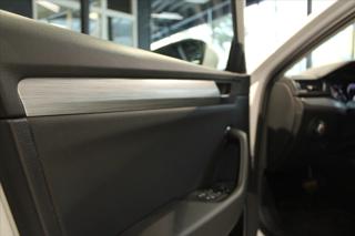 Škoda Superb TDi DSG Combi LED/DPH kombi - Foto 10