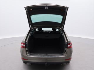 Škoda Superb 2.0 TSI 206kW DSG CZ L&K kombi - Foto 9