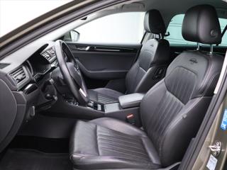 Škoda Superb 2.0 TSI 206kW DSG CZ L&K kombi - Foto 12
