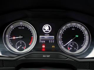 Škoda Superb 2,0 TDI DSG 4x4 Sportline kombi - Foto 18