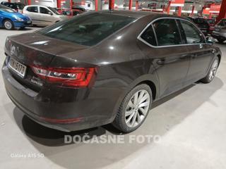 Škoda Superb 1.8 TSi, ČR liftback