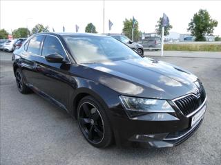 Škoda Superb 2,0 TDi 110kW DSG, 2x kola, ČR liftback