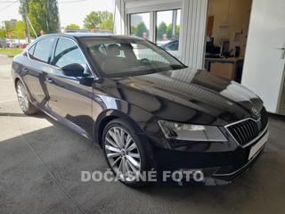 Škoda Superb 2.0 TDi, ČR liftback